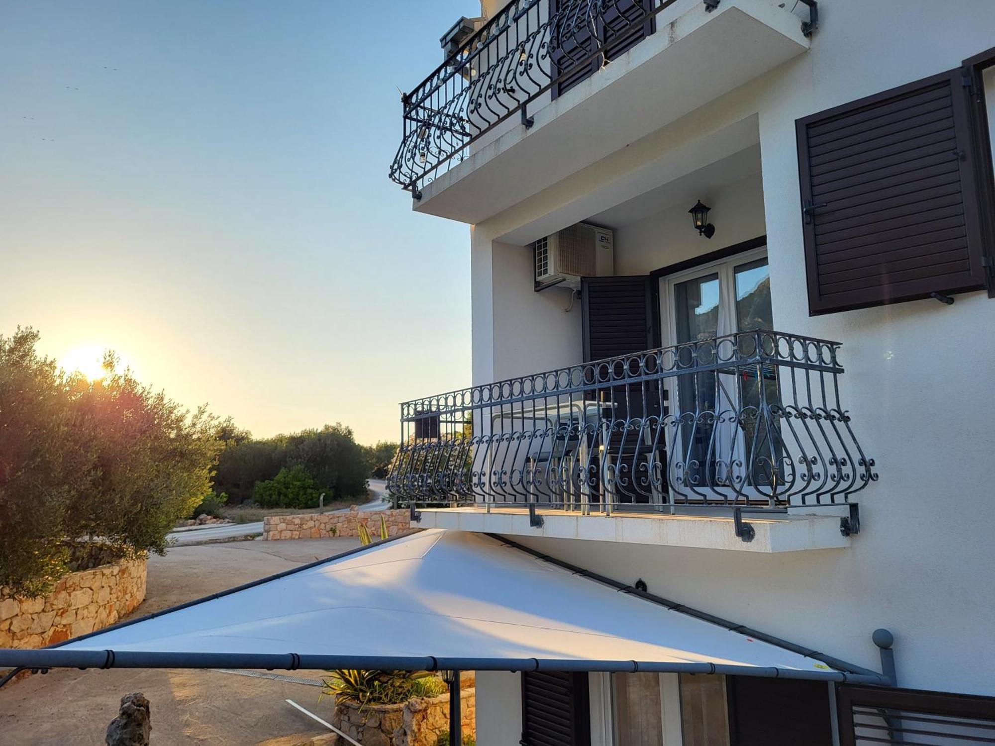 Apartments Pitve เยลซา ภายนอก รูปภาพ