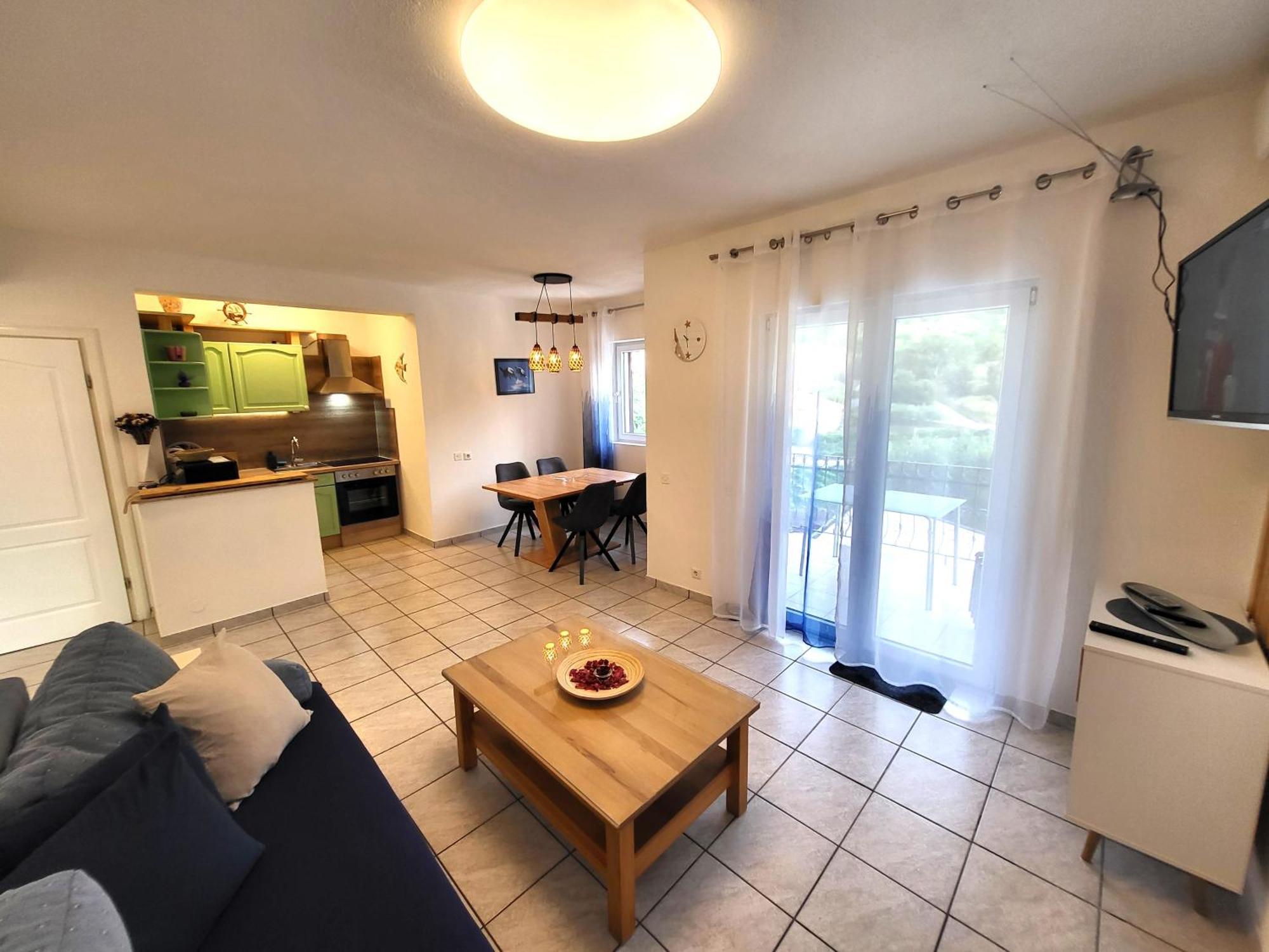 Apartments Pitve เยลซา ภายนอก รูปภาพ
